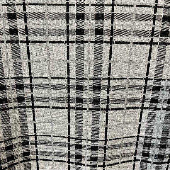 J Jill women’s grey plaid 3/4 sleeve tunic top, Medium - Picture 4 of 8